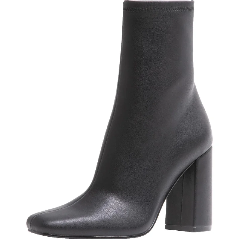 Steve Madden Women's Lynden Stretch Block Heel Ankle Boot