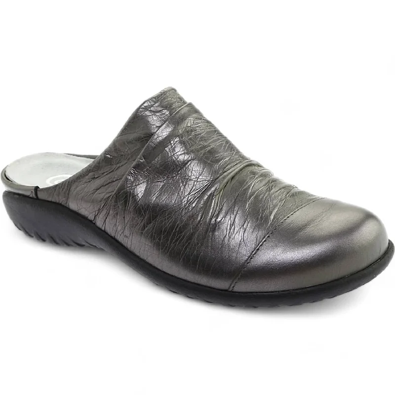 Slippers with quiet nap repose -Women's Paretao Clog In Crinkle Steel