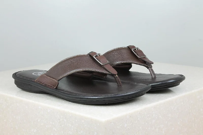 Slippers with vivid nap grip -Thong Slippers-Brown