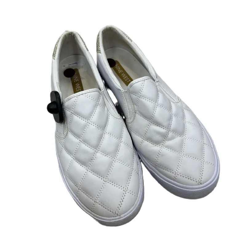 Stylish flats for hot weekend outings -Shoes Flats By Nine West In White, Size: 10