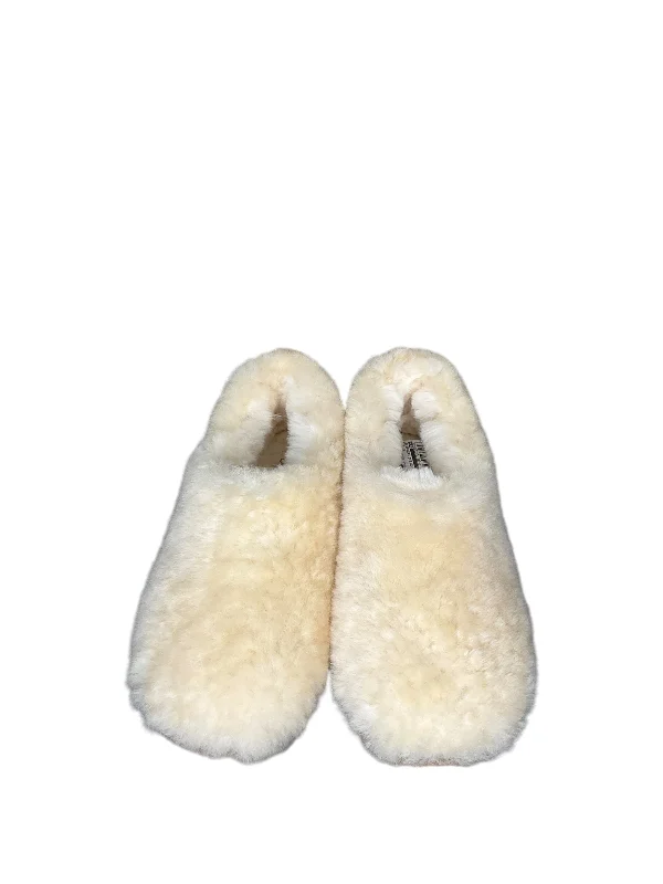 Slippers with slit nap weave -Slippers Designer By Ugg In Beige