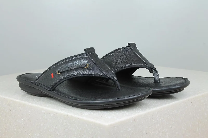 Slippers with cozy nap beds -Thong Slippers-Black