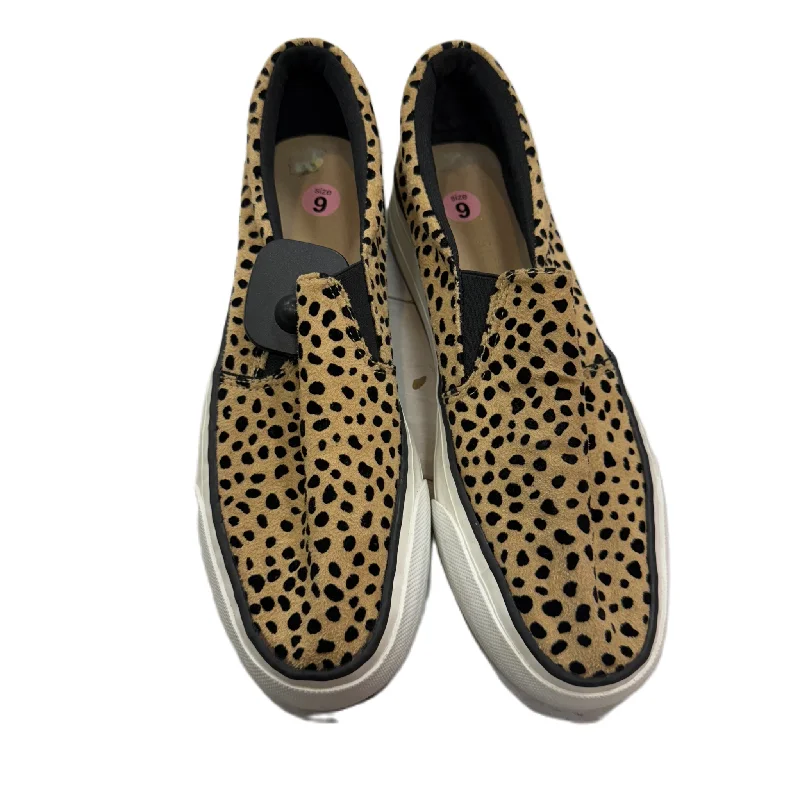 Flats with non-slip sole linings -Shoes Flats By Restricted In Animal Print, Size: 9