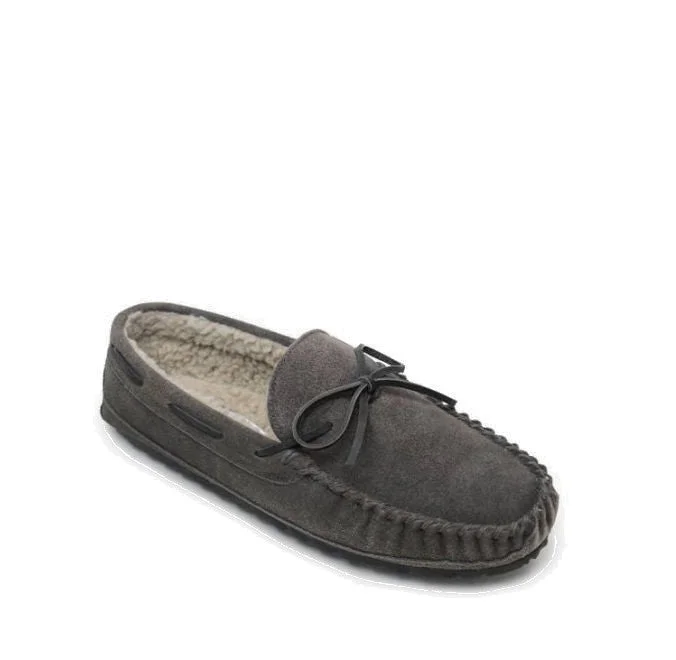 Slippers with soft nap grip -Minnetonka Men's Casey Slipper - Charcoal