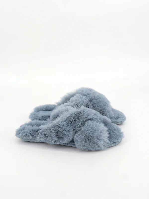 Slippers with rich nap repose -Kids Girl's Plain Faux Fur Slippers,Blue