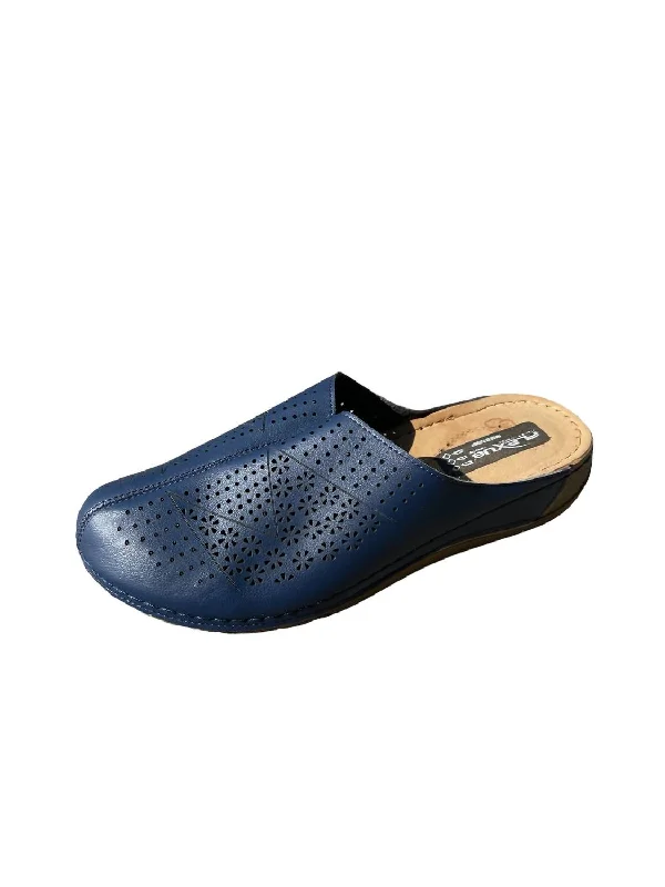 Slippers with rugged nap beds -Women's Slip-On Mule In Navy