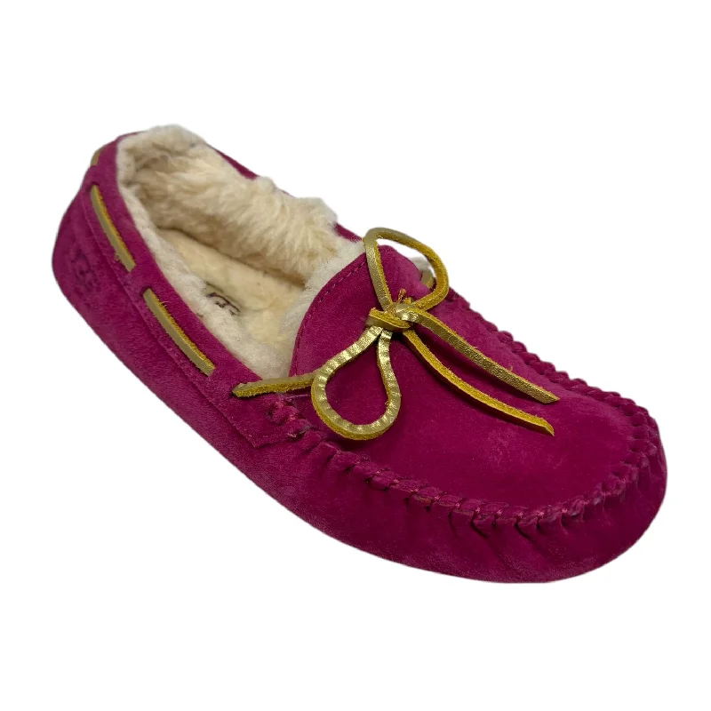 Slippers with home nap play -Slippers Designer By Ugg In Pink, Size: 5