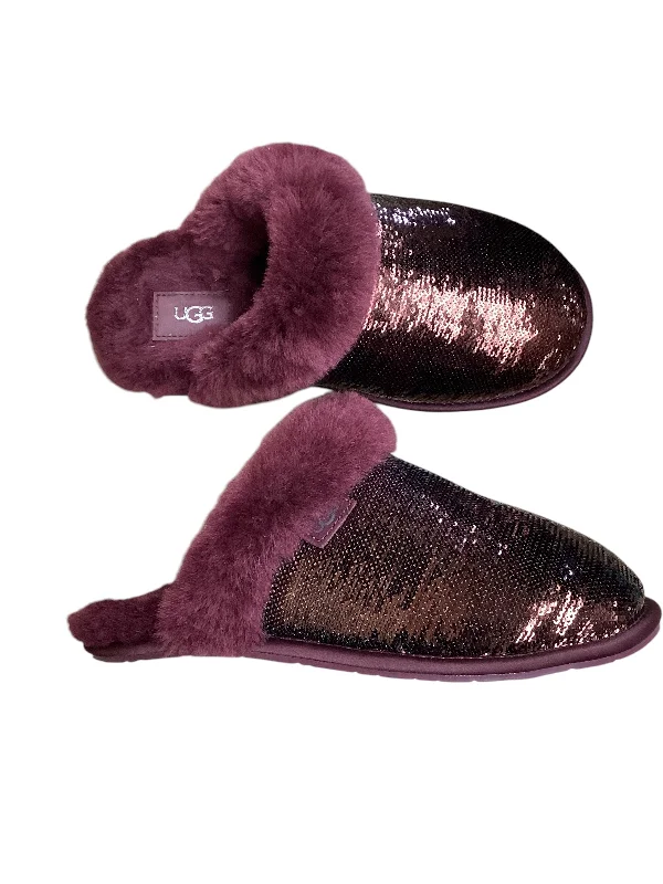 Slippers with wet nap repose -Slippers By Ugg In Maroon