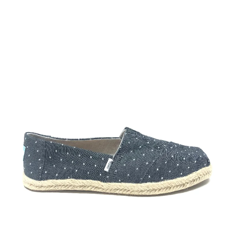 Flats with solid sole padding -Shoes Flats By Toms In Blue & White, Size: 6.5