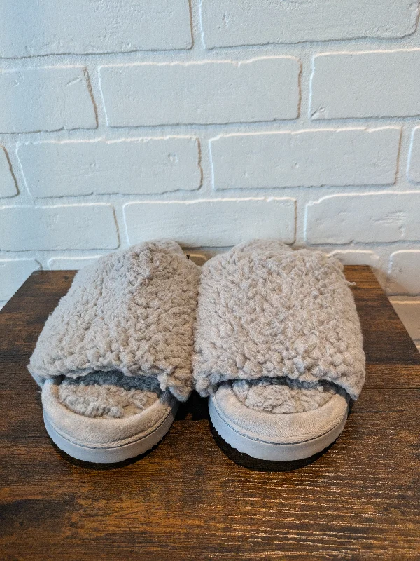 Slippers with quiet nap hush -Grey Slippers Size 9