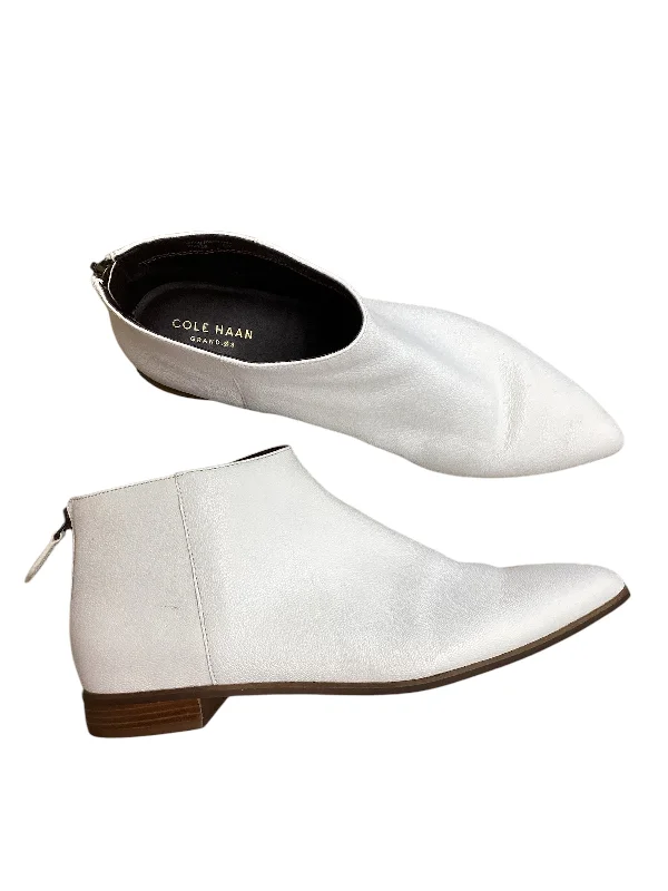 Flats for outdoor sunny vibes -Shoes Flats By Cole-haan In White, Size: 9