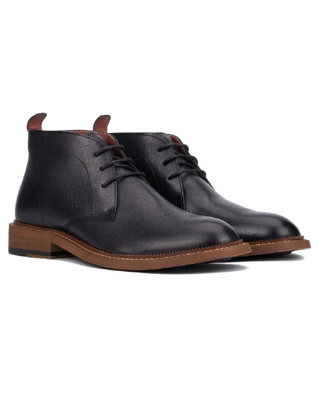 Men's Treyton Chukka Boots