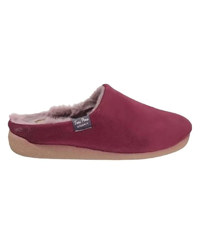 Slippers with crisp nap edges -Women's Mosul Clogs In Burgundy